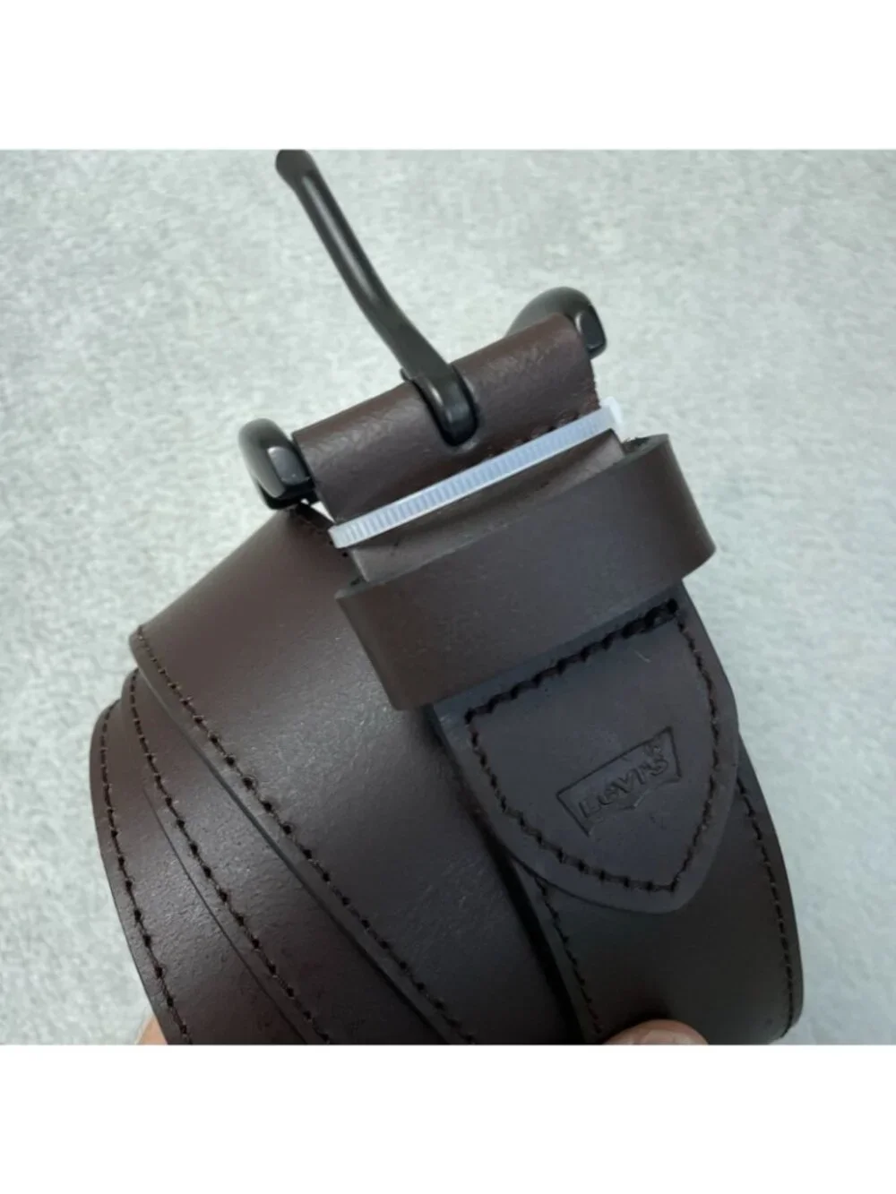 Levi's Men's Size M 34-36 Leather Belt Brown Durable Classic Design e1652